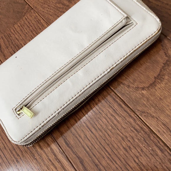 2 for $10 - Fossil Wallet - Picture 11 of 16